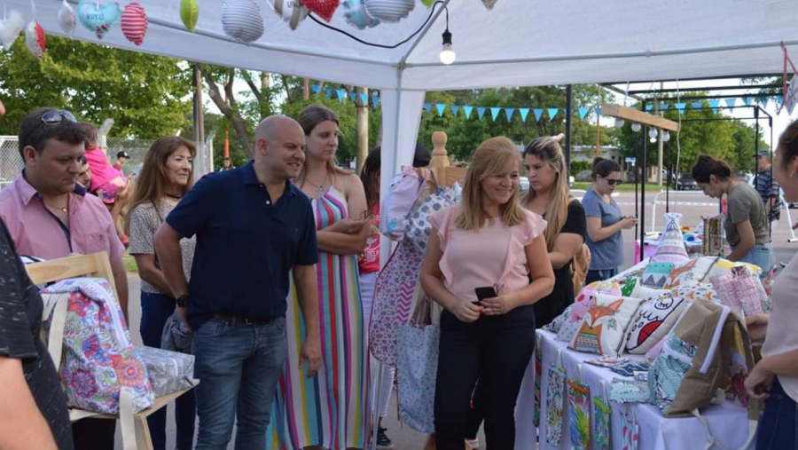 Primera feria de emprendedores en Intendente Alvear