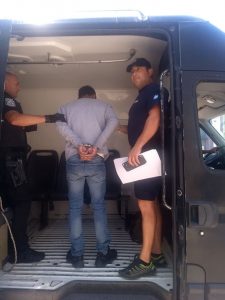 SE RESISTIÓ A LA DETENCIÓN, LESIONÓ Y AMENAZÓ CON ARMAS DE FUEGO Y BLANCA A UN POLICÍA Y HUYÓ. HORAS DESPUÉS FUE DETENIDO POR UNA CAUSA PENDIENTE DE LA JUSTICIA DE VILLA MERCEDES.